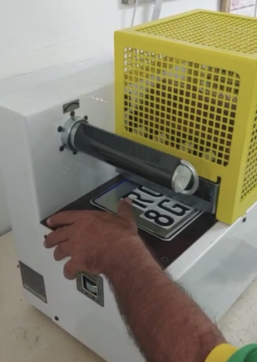 Prensa de estampagem da VIX Placas gravando placa Mercosul